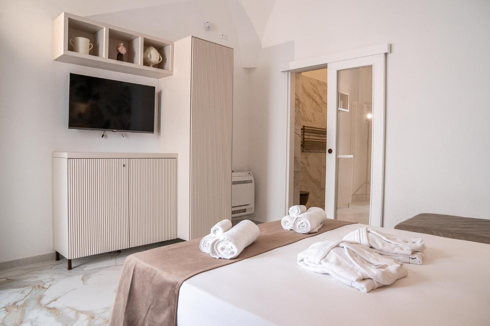 La Bella Ostuni Suites Exteriör bild